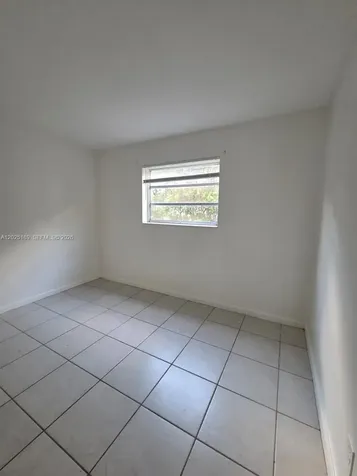 2121 NE 168th Street North Miami Beach FL 33162