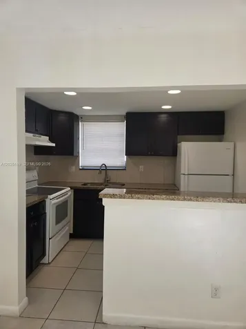2121 NE 168th Street North Miami Beach FL 33162