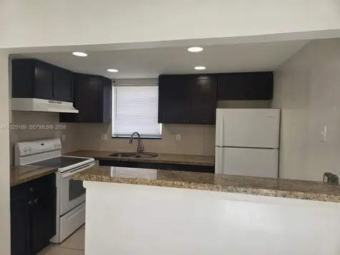2121 NE 168th Street North Miami Beach FL 33162