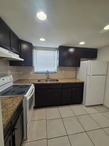 2121 NE 168th Street North Miami Beach FL 33162