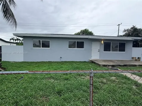 18520 NW 42nd Place Miami Gardens FL 33055