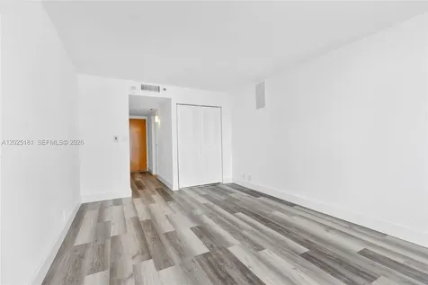 7601 E Treasure Drive North Bay Village FL 33141