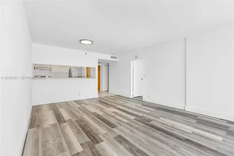 7601 E Treasure Drive North Bay Village FL 33141