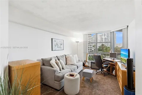 19195 NE 36th Court Aventura FL 33180