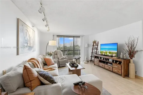 19195 NE 36th Court Aventura FL 33180