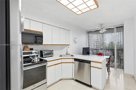 19195 NE 36th Court Aventura FL 33180