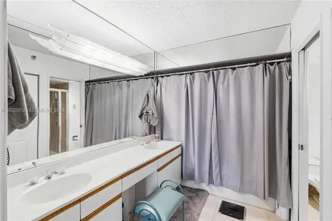 19195 NE 36th Court Aventura FL 33180