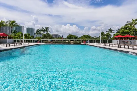3625 N Country Club Drive Aventura FL 33180