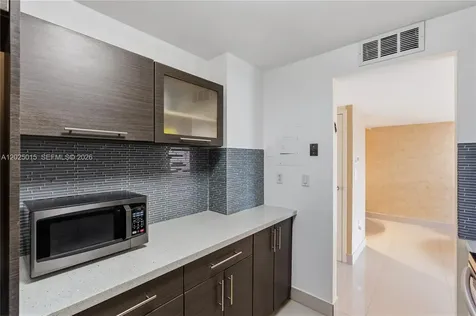 3625 N Country Club Drive Aventura FL 33180