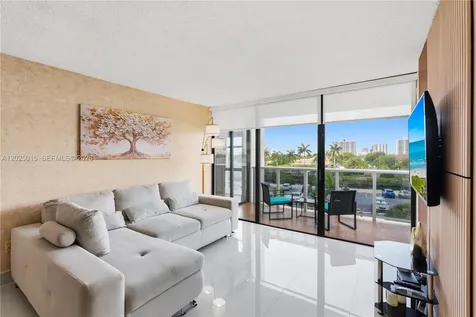 3625 N Country Club Drive Aventura FL 33180