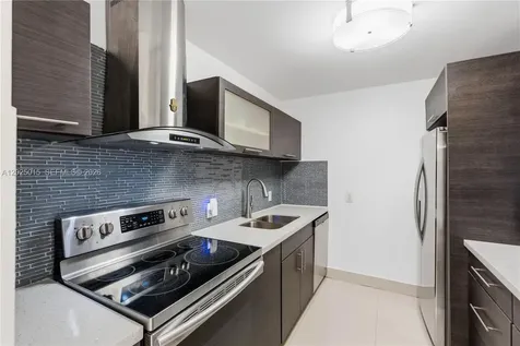 3625 N Country Club Drive Aventura FL 33180