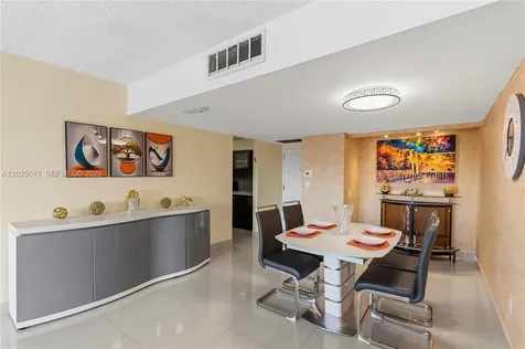 3625 N Country Club Drive Aventura FL 33180
