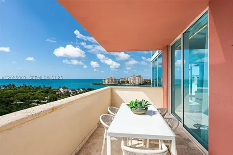 300 S Pointe Drive Miami Beach FL 33139