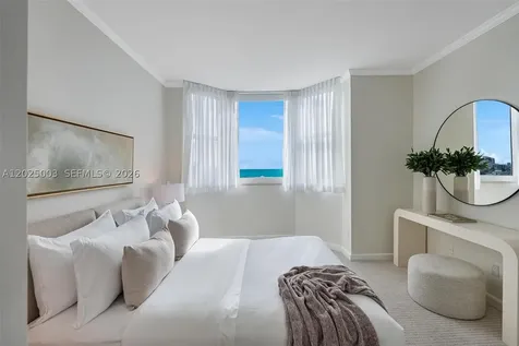 300 S Pointe Drive Miami Beach FL 33139