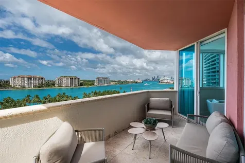 300 S Pointe Drive Miami Beach FL 33139