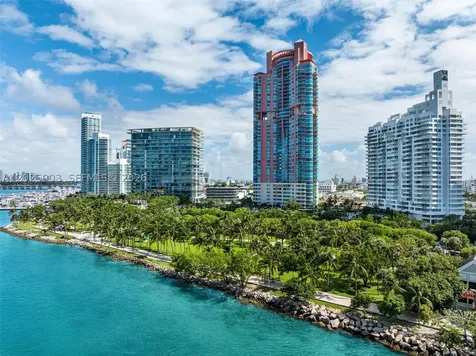 300 S Pointe Drive Miami Beach FL 33139