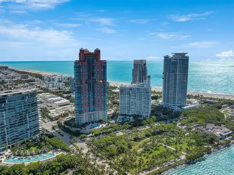 300 S Pointe Drive Miami Beach FL 33139