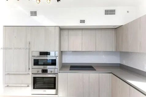 4010 S Ocean Drive Hollywood FL 33019