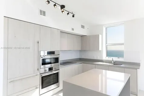 4010 S Ocean Drive Hollywood FL 33019