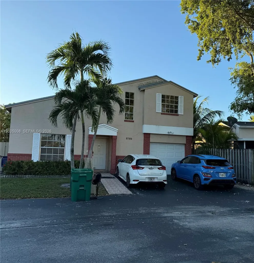 8580 NW 193rd Lane Hialeah FL 33015