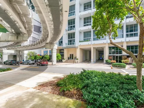 1060 Brickell Avenue Miami FL 33131