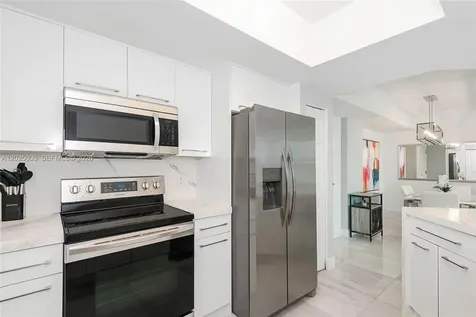 2000 N Bayshore Drive Miami FL 33137