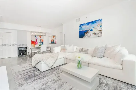 2000 N Bayshore Drive Miami FL 33137