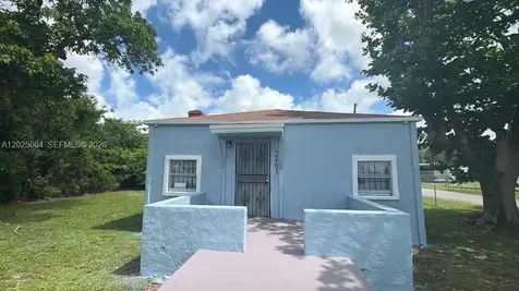 2461 NW 61st Street Miami FL 33142
