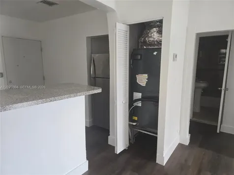 2461 NW 61st Street Miami FL 33142