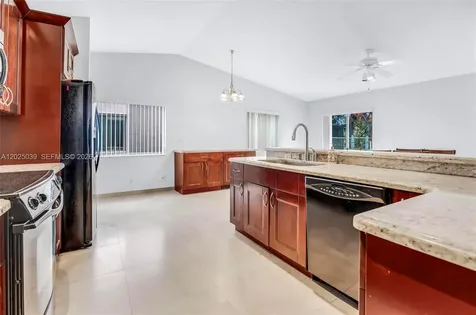 1541 SW 102nd Terrace Davie FL 33324