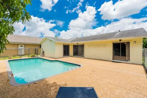 1541 SW 102nd Terrace Davie FL 33324