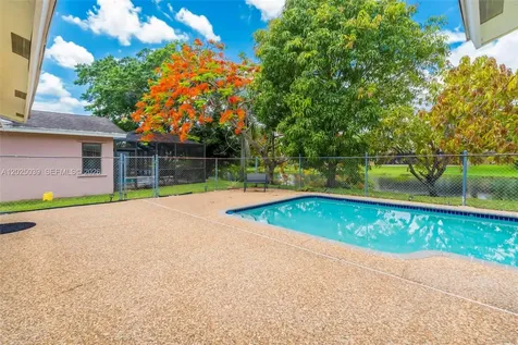 1541 SW 102nd Terrace Davie FL 33324