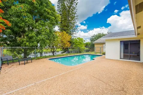 1541 SW 102nd Terrace Davie FL 33324