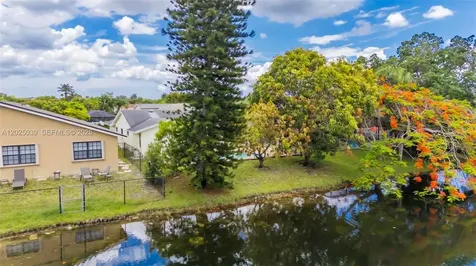 1541 SW 102nd Terrace Davie FL 33324