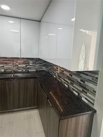 1705 W 57th Street Hialeah FL 33012