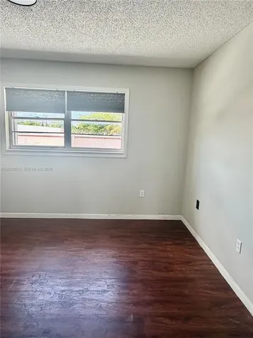 1705 W 57th Street Hialeah FL 33012