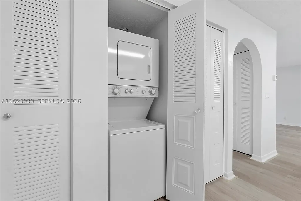 5661 Riverside Drive Coral Springs FL 33067
