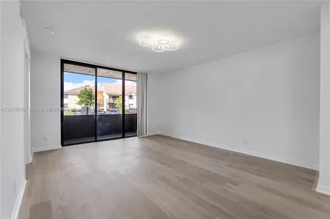 5661 Riverside Drive Coral Springs FL 33067