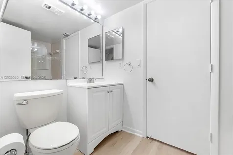 5661 Riverside Drive Coral Springs FL 33067
