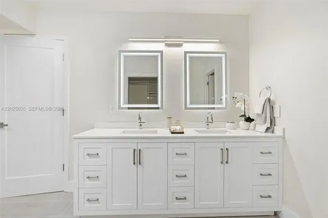 155 Ocean Lane Drive Key Biscayne FL 33149
