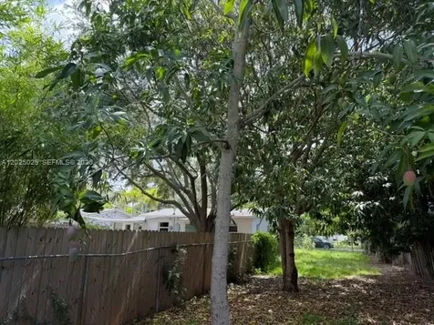 0000 NE 11 Avenue Davie FL 33328