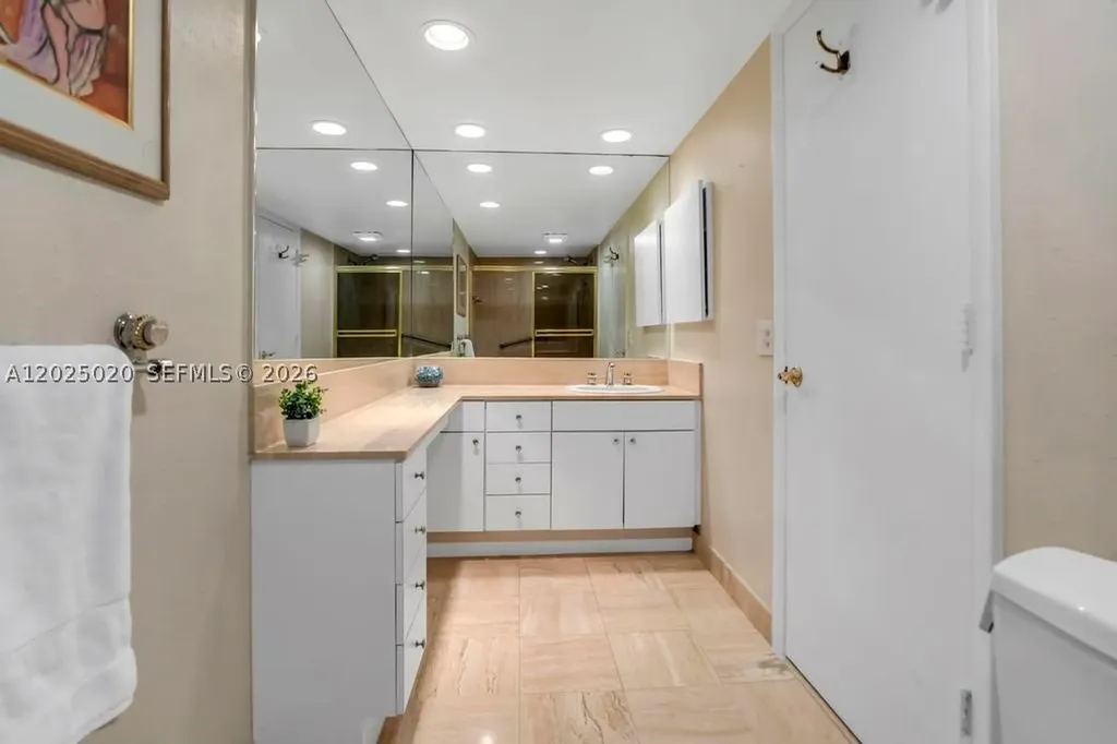 1201 S Ocean Drive Hollywood FL 33019