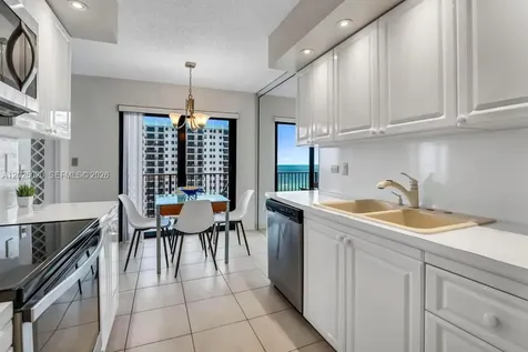 1201 S Ocean Drive Hollywood FL 33019