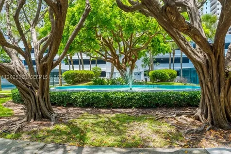 1201 S Ocean Drive Hollywood FL 33019