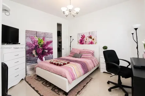 19220 NE 9th Place Miami FL 33179