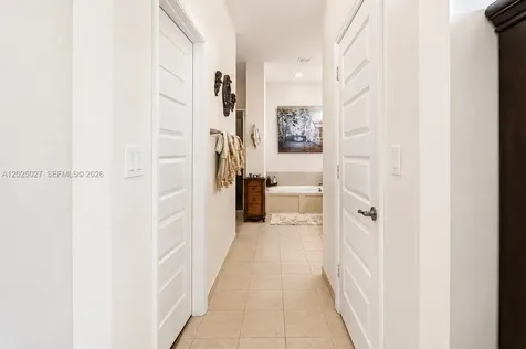 19220 NE 9th Place Miami FL 33179