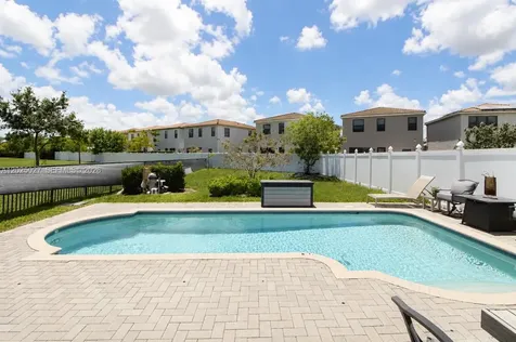 19220 NE 9th Place Miami FL 33179