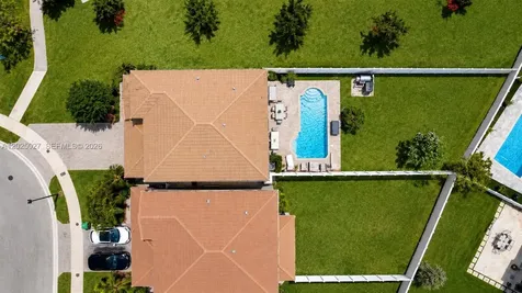 19220 NE 9th Place Miami FL 33179