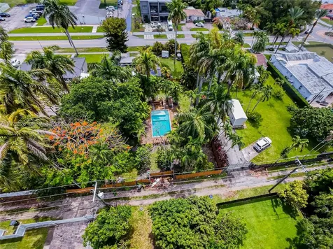 548 East Drive Miami Springs FL 33166