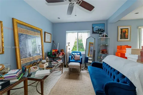 548 East Drive Miami Springs FL 33166